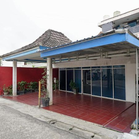 Oyo 2876 Hotel Idayu Palembang Zewnętrze zdjęcie