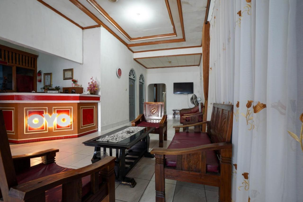 Oyo 2876 Hotel Idayu Palembang Zewnętrze zdjęcie