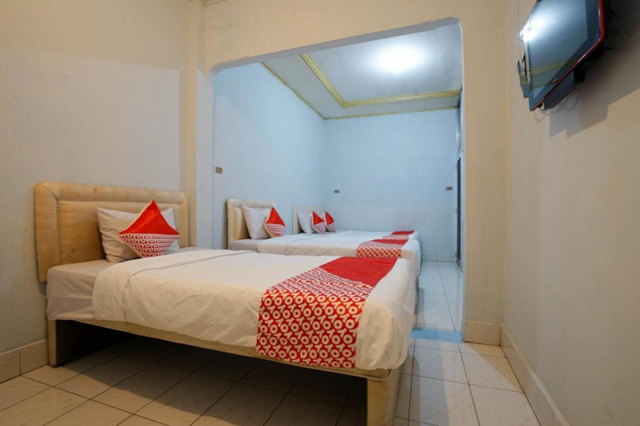 Oyo 2876 Hotel Idayu Palembang Zewnętrze zdjęcie