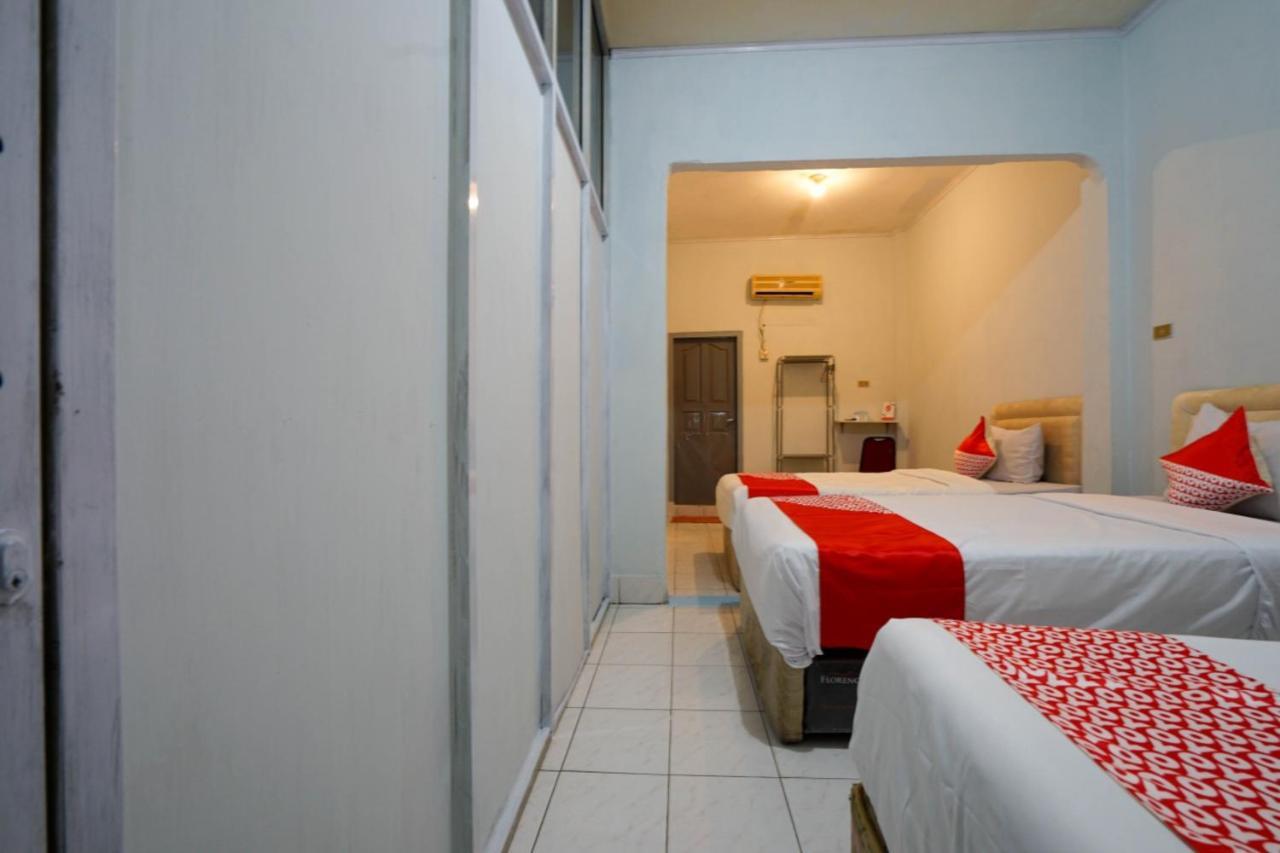 Oyo 2876 Hotel Idayu Palembang Zewnętrze zdjęcie