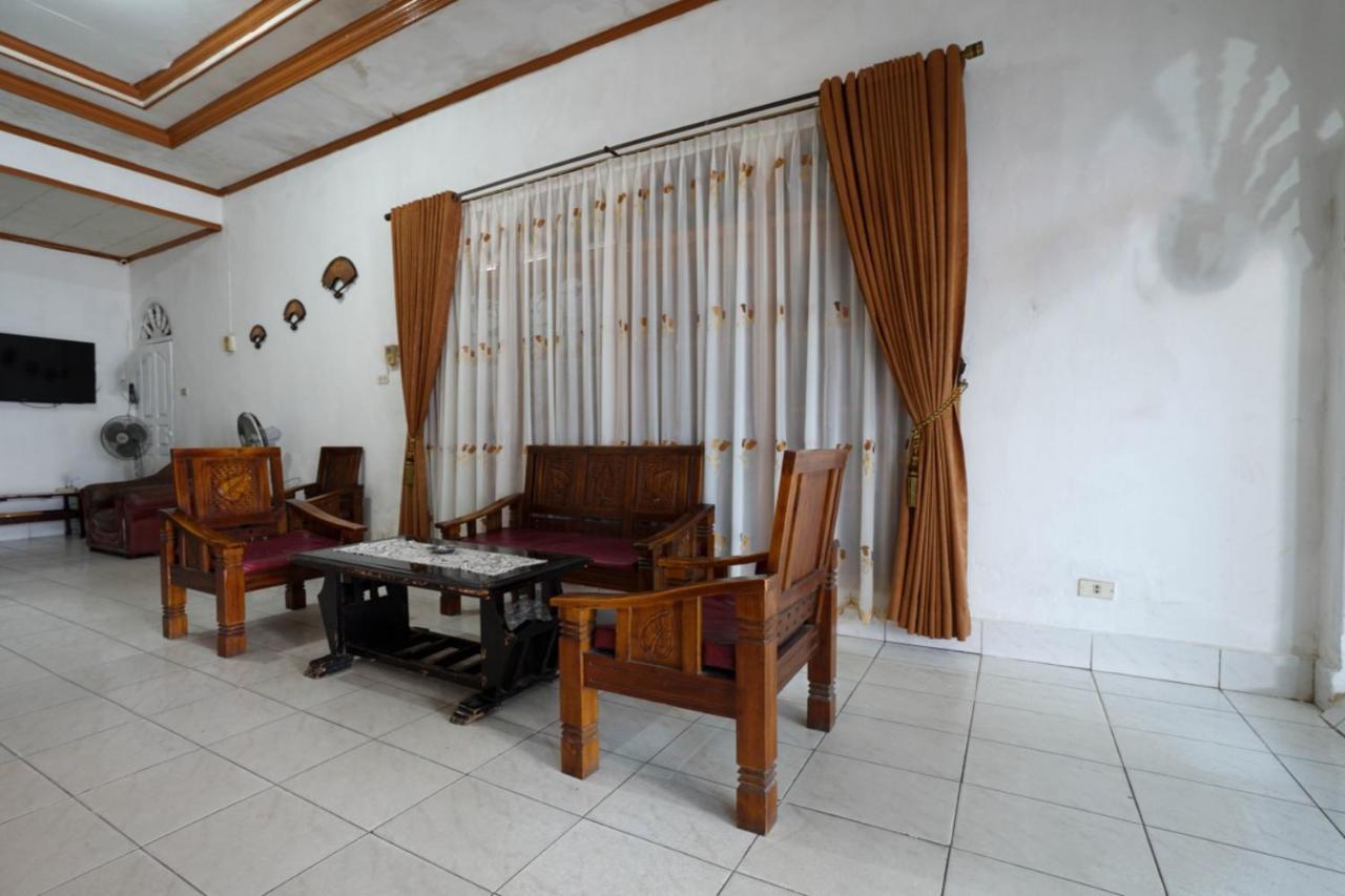 Oyo 2876 Hotel Idayu Palembang Zewnętrze zdjęcie