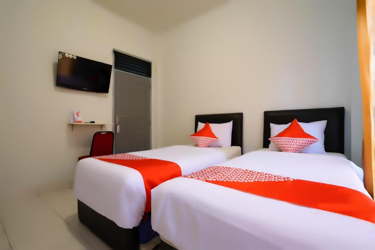 Oyo 2876 Hotel Idayu Palembang Zewnętrze zdjęcie