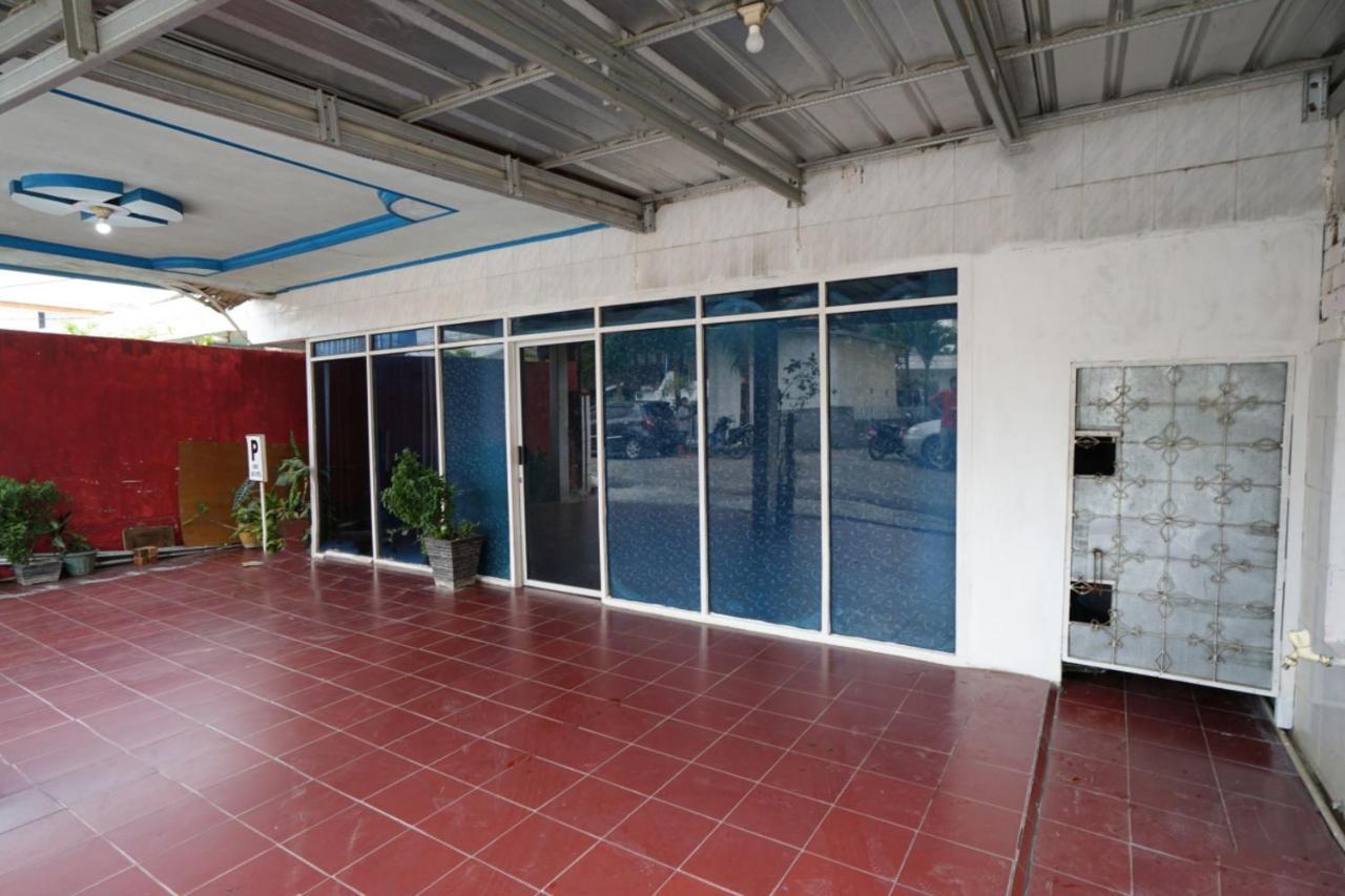 Oyo 2876 Hotel Idayu Palembang Zewnętrze zdjęcie