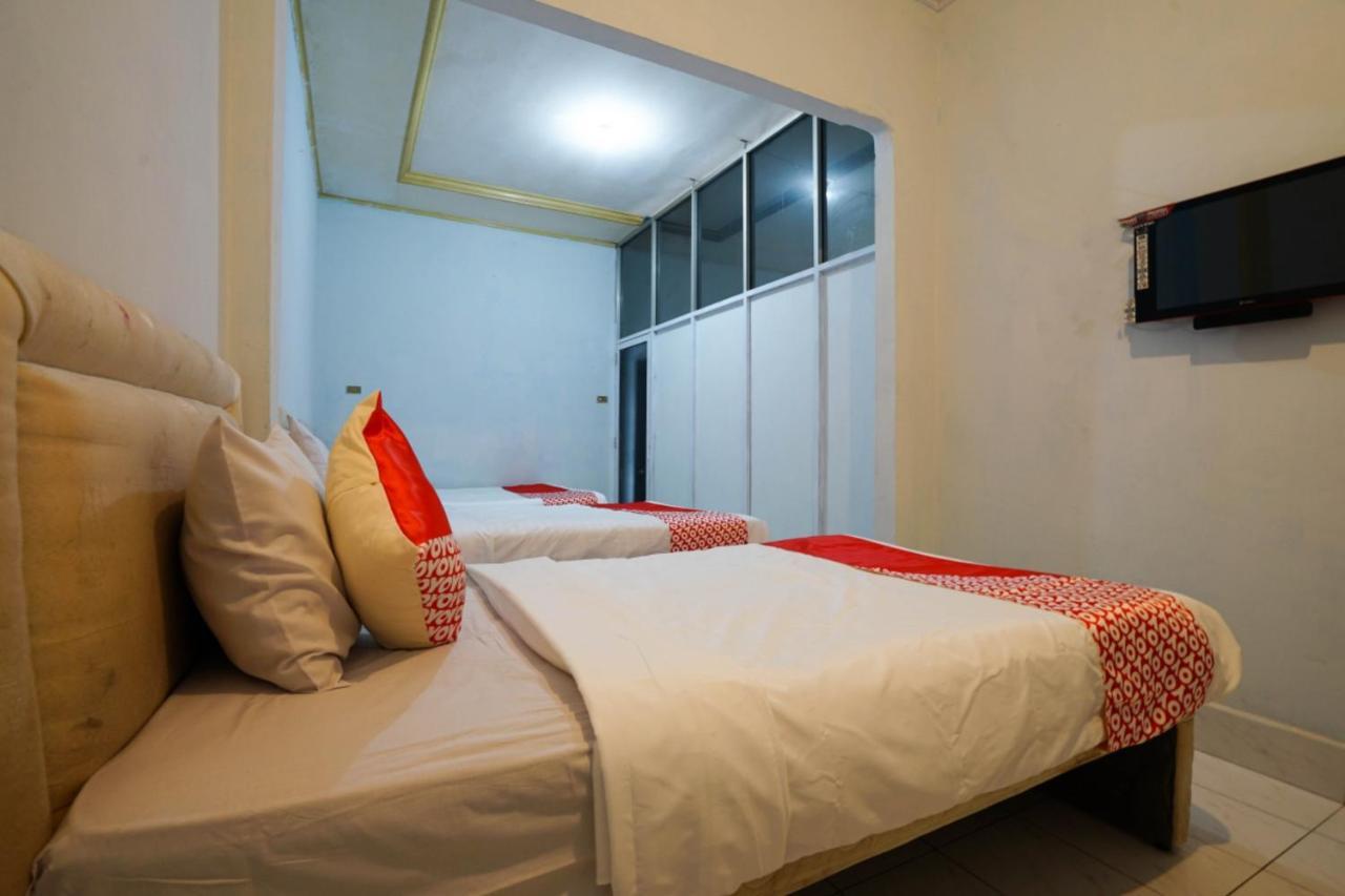 Oyo 2876 Hotel Idayu Palembang Zewnętrze zdjęcie