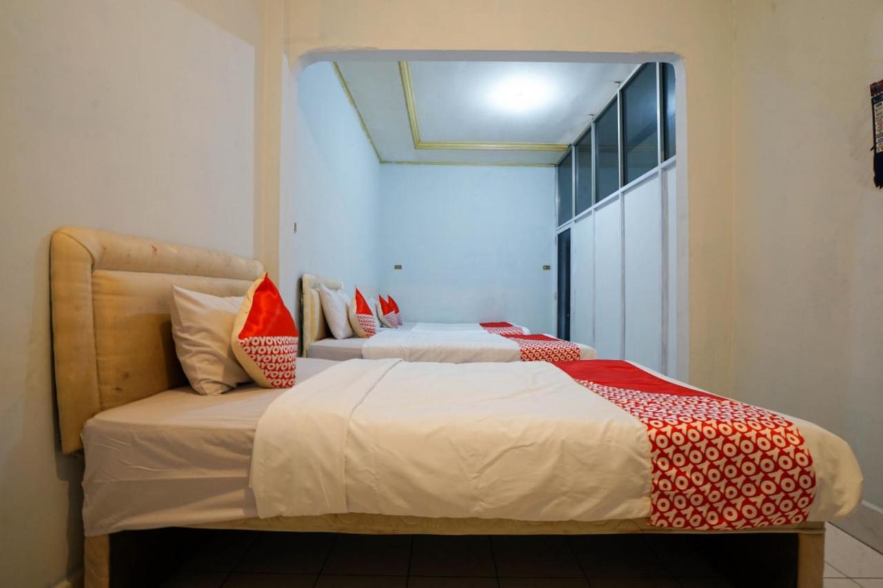 Oyo 2876 Hotel Idayu Palembang Zewnętrze zdjęcie